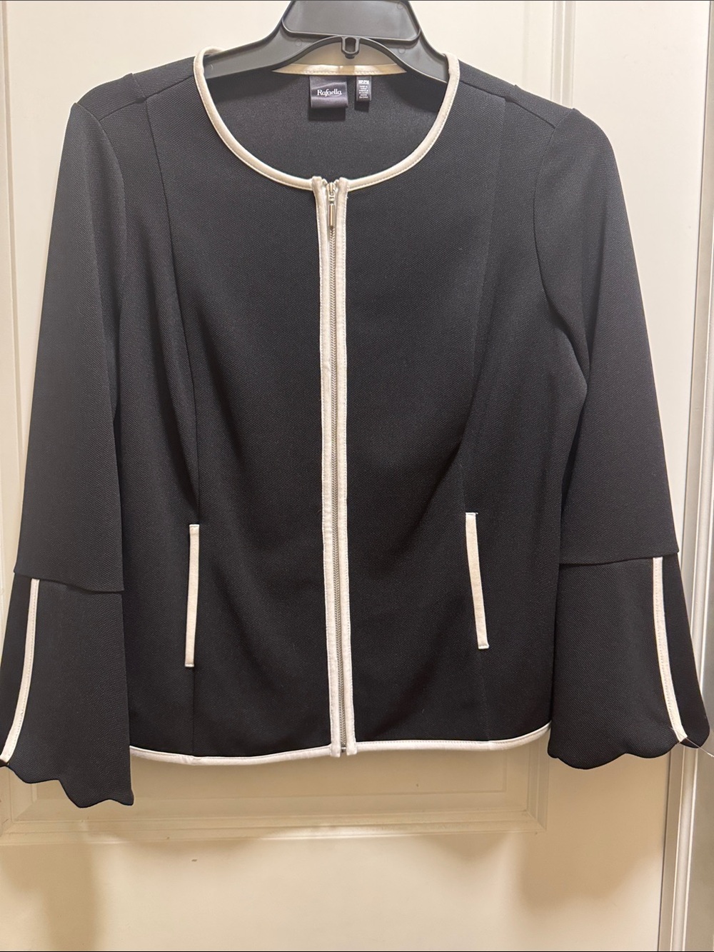 Rafaella Black top with Cream Trim and Zip Front Woman M pettite